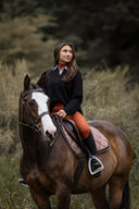 <h4>Dapplebay<em> Sweaters</em></h4>
